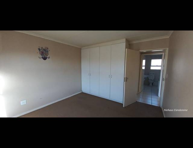 2 BEDROOM PROPERTY TO RENT IN GULDENLAND
